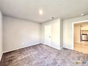 Building Photo - 506 Blue Stem Rd