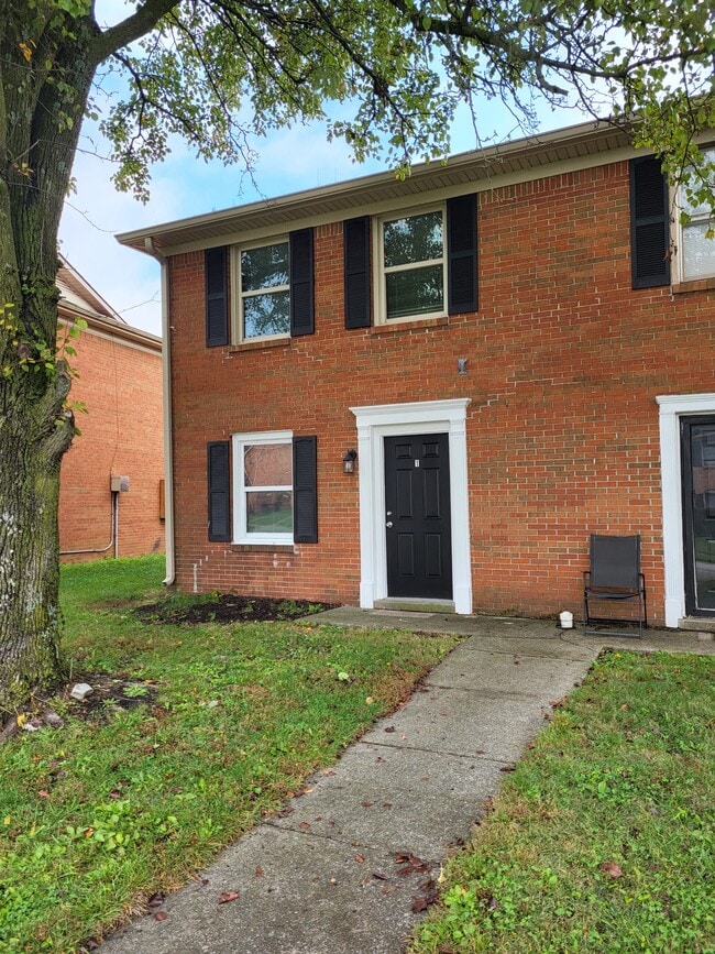 Primary Photo - 313 Churchill Dr