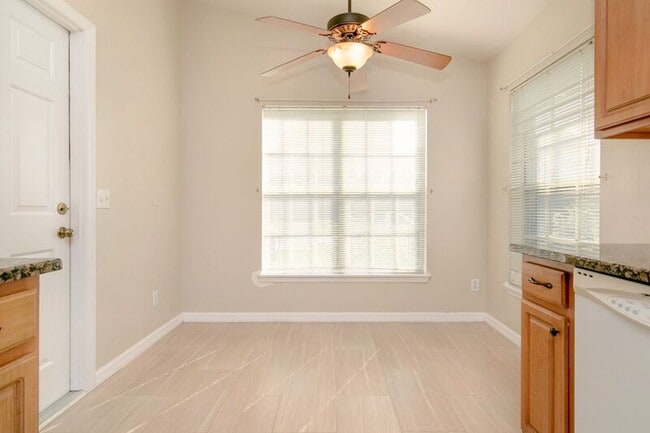 Building Photo - 9921 Dean Cove Ln
