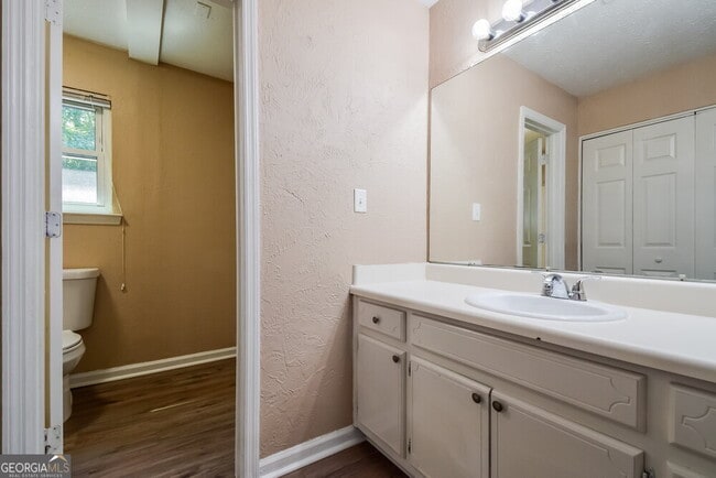 Building Photo - 5116 Contrell Ct