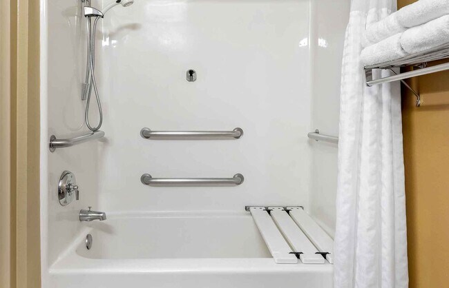 Building Photo - Furnished Studio-Bartlesville - Hwy 75