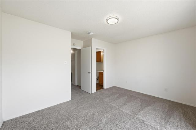 Building Photo - 504 Kings Way Dr