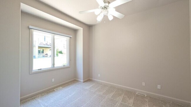 Building Photo - 2795 Stonewall Heights