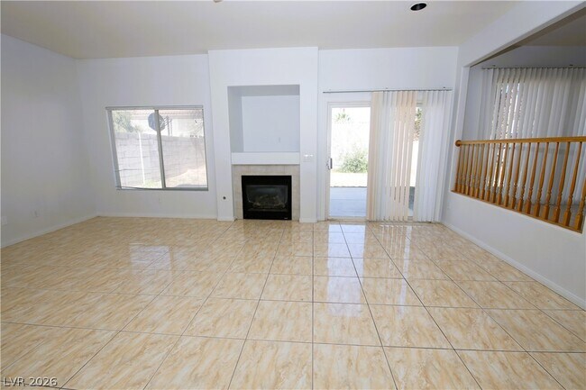 Building Photo - 554 Campus Oaks Ct