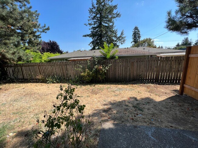 Building Photo - 3648 SE 108th Ave