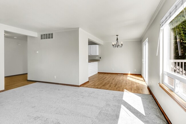 Building Photo - 915 Cleveland Ave