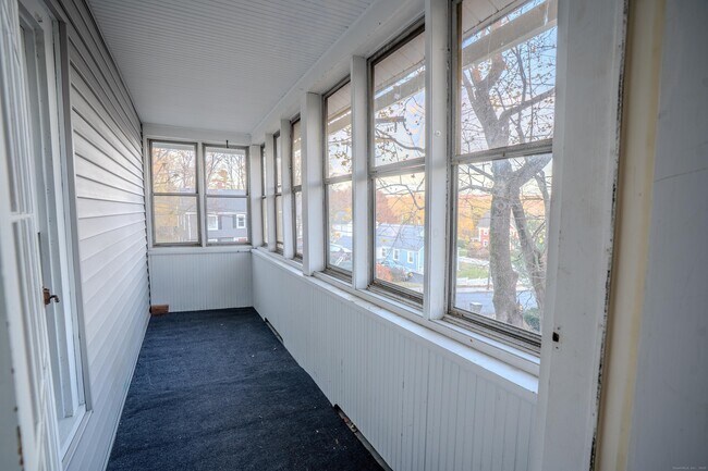 Building Photo - 128 Millville Ave