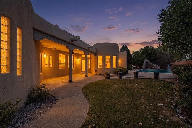 Building Photo - 2201 Rozinante Ct NW