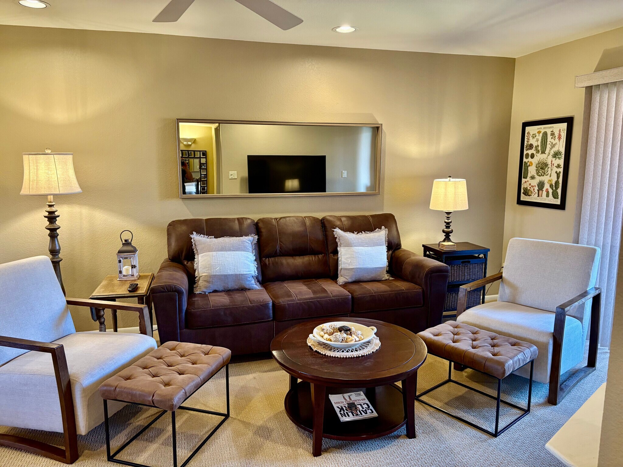 Building Photo - 12222 N Paradise Village Pky W