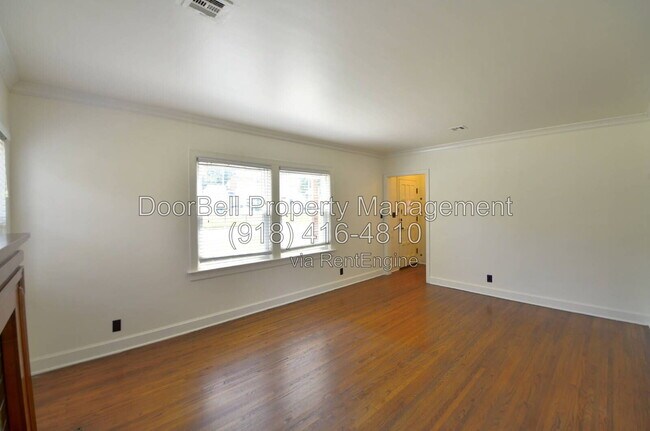 Building Photo - 1150 S Oswego Ave