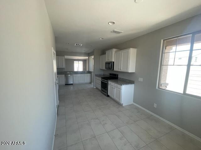 Building Photo - 8746 W San Juan Ave