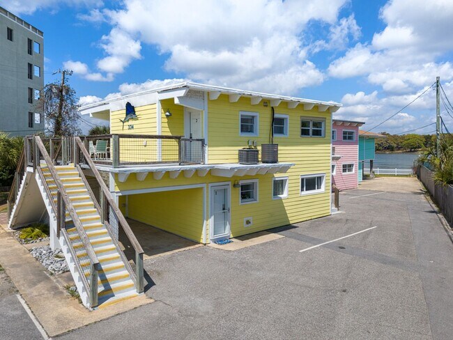 Building Photo - 334 Bluefish Dr