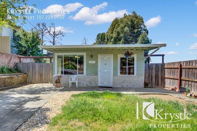 Building Photo - Lovely bungalow in the beautiful, rural co...