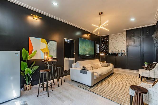 Building Photo - 5332 El Campo Ave