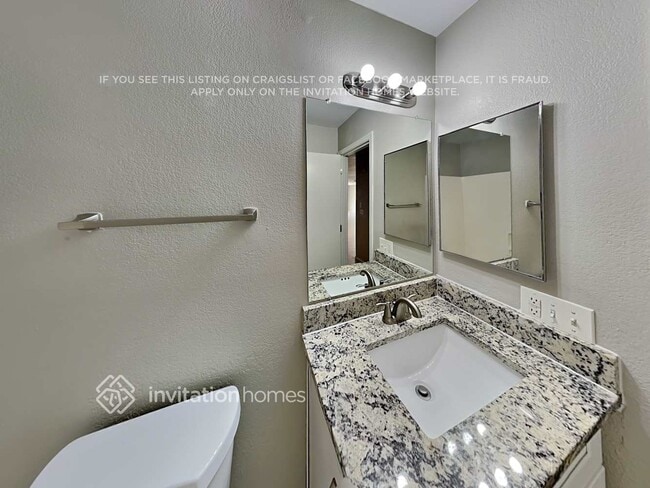 Building Photo - 1039 E Desert Moon Trail