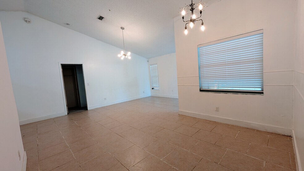 Building Photo - 12020 Fruitwood Dr