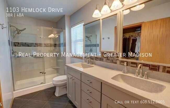 Building Photo - 1103 Hemlock Dr