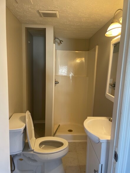 Upstairs Bathroom - 117 Depot St