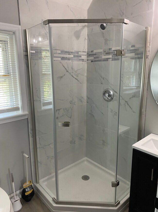 Building Photo - 3009 Federal St