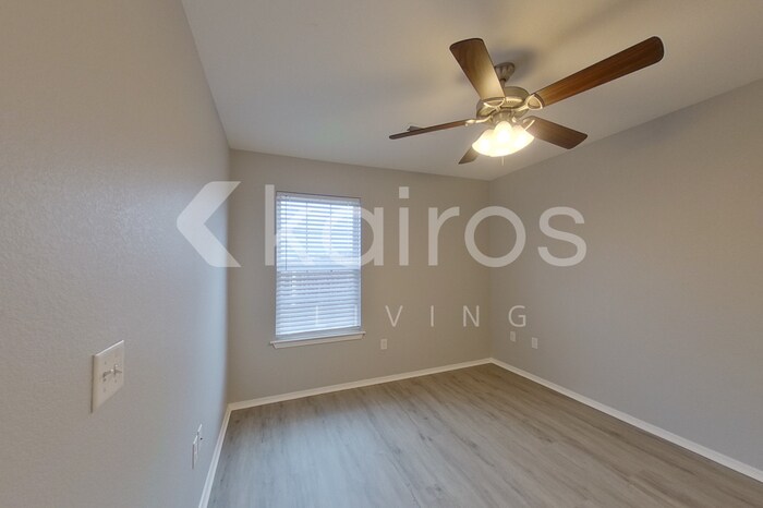 Building Photo - 3909 Thomas St