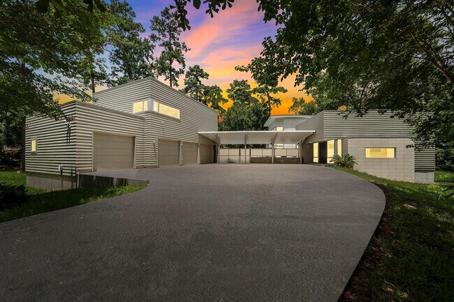 Primary Photo - 118 Angel Leaf Rd