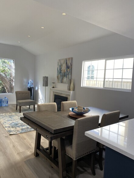 Dining room - 446 S Almont Dr
