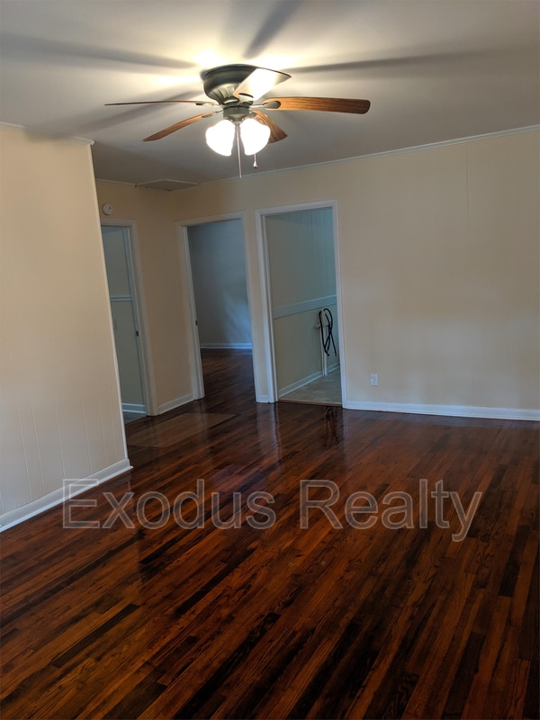Building Photo - 316 Country Estates Dr