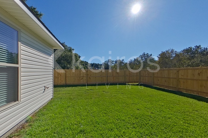 Building Photo - 102 Hendrix Rd