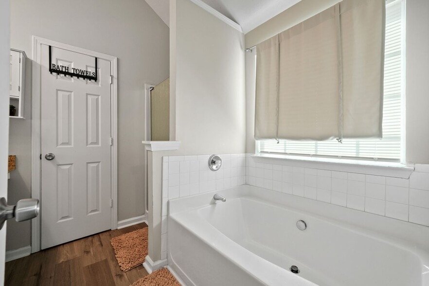 Building Photo - 30 Zebulon Pl
