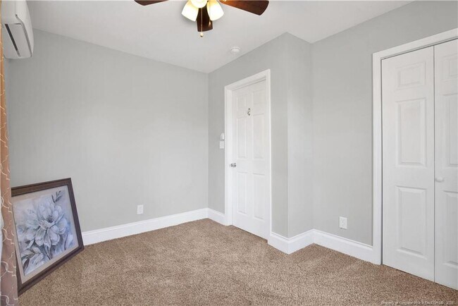 Building Photo - 326 Hawley Ln
