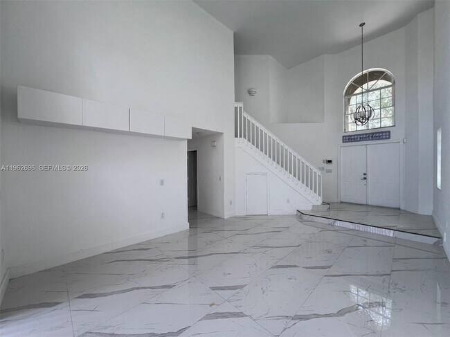 Building Photo - 109 Gables Blvd