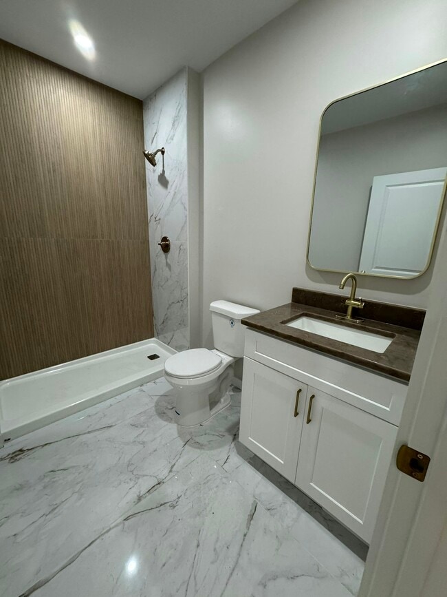 Building Photo - 2416 N Charles St