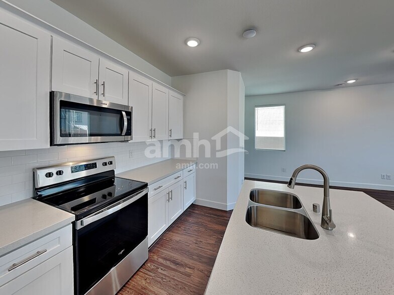 Building Photo - 9146 Taft Point Ct