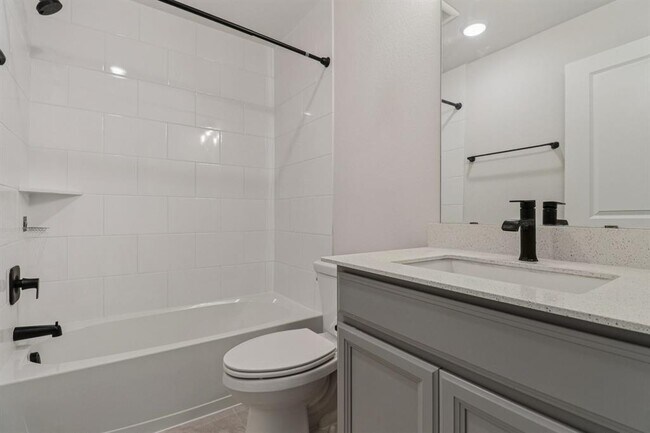 Building Photo - 18203 Lilac Woods Trl