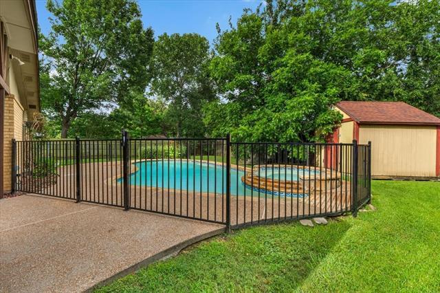 Building Photo - 6901 Red Fox Trail