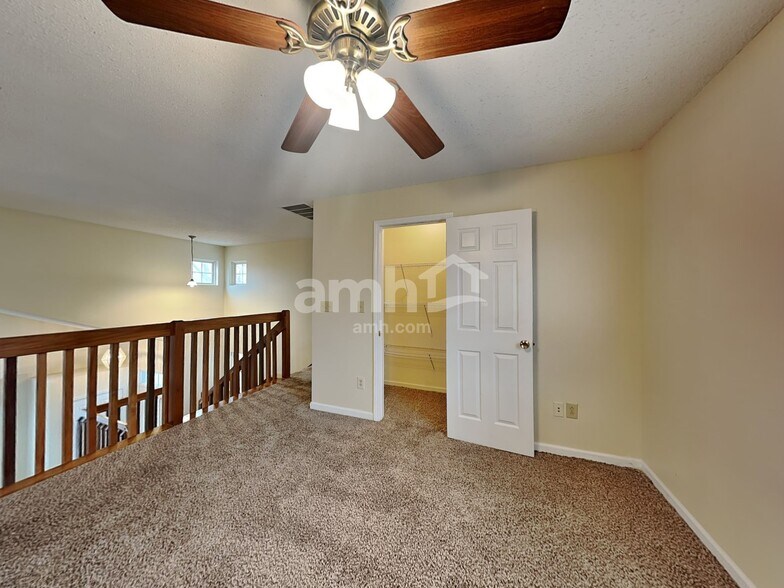 Building Photo - 11988 Cat Tail Ct