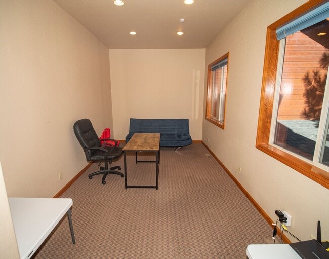 Building Photo - Beautiful home for rent in Galena Forest