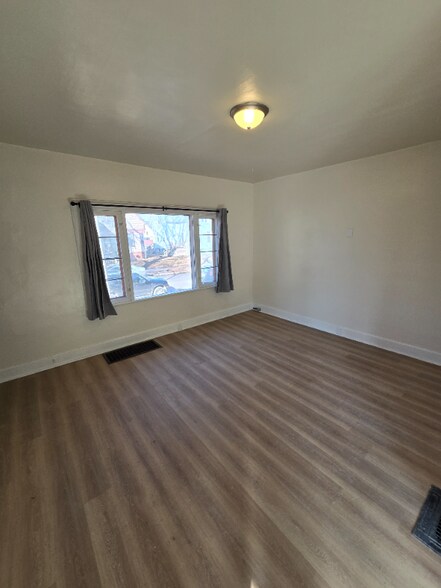 Building Photo - 3122 N 42nd St