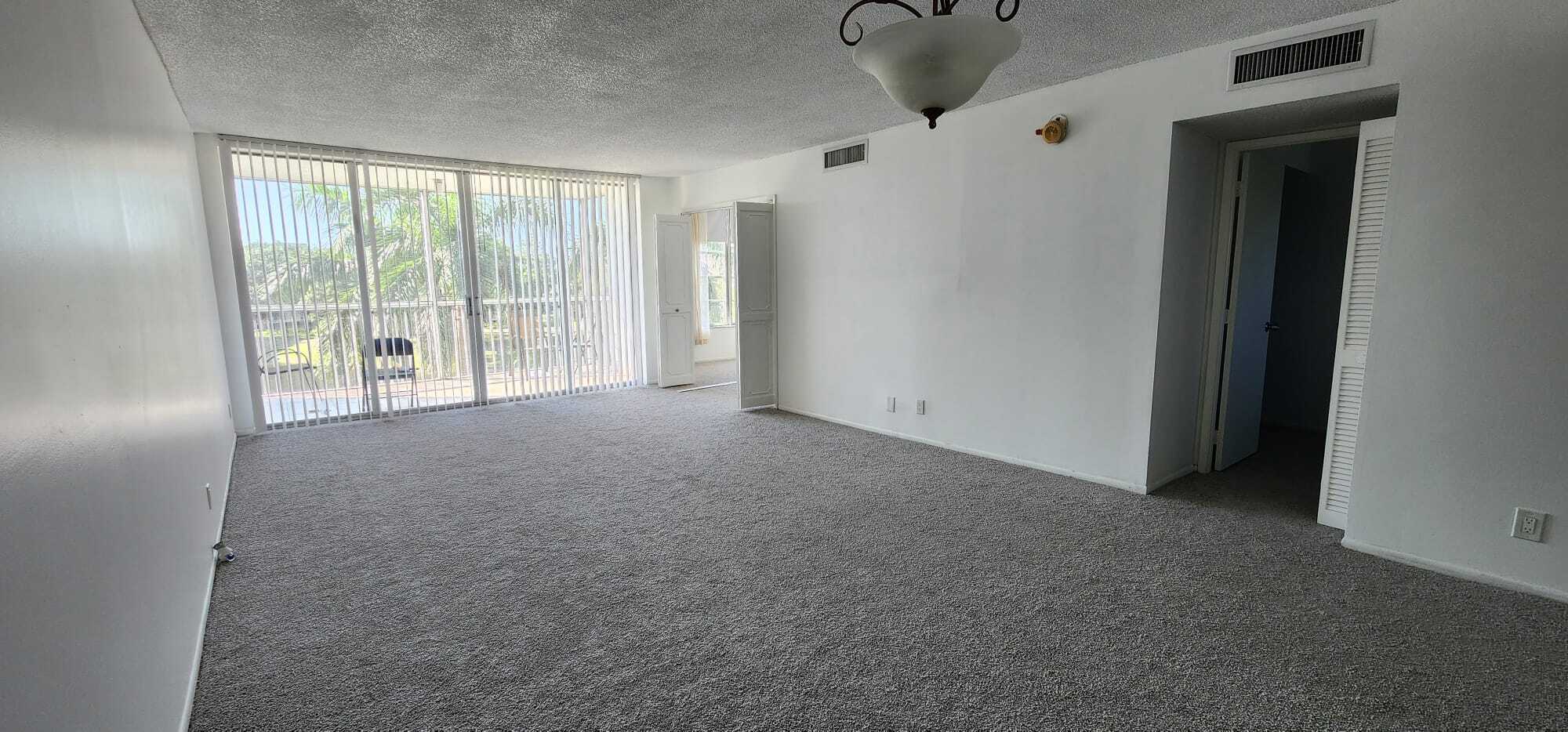 Building Photo - 3010 N Course Dr