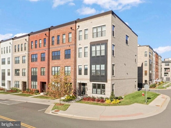 Building Photo - 43544 Jefferson Park St