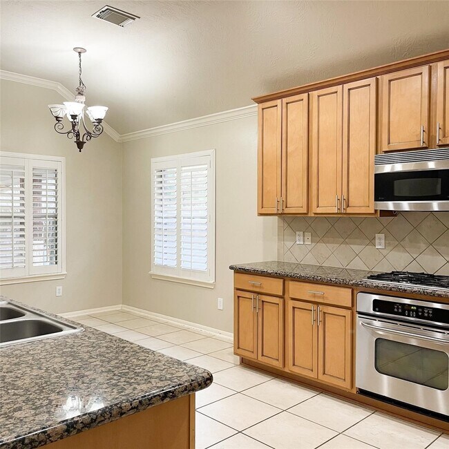 Building Photo - 2606 Sun Flare Ln