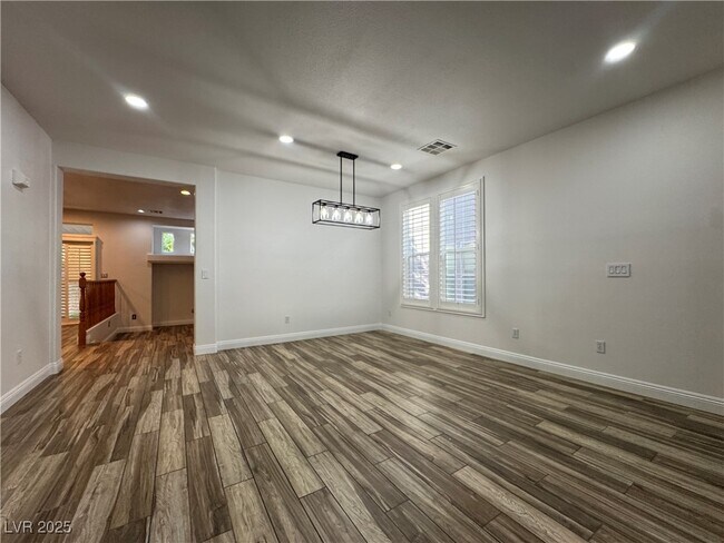 Building Photo - 9501 Ironsend St