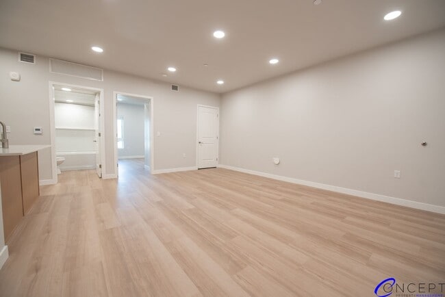 Building Photo - Brand-New Luxury Living with Mountain Charm at Studio Crossing