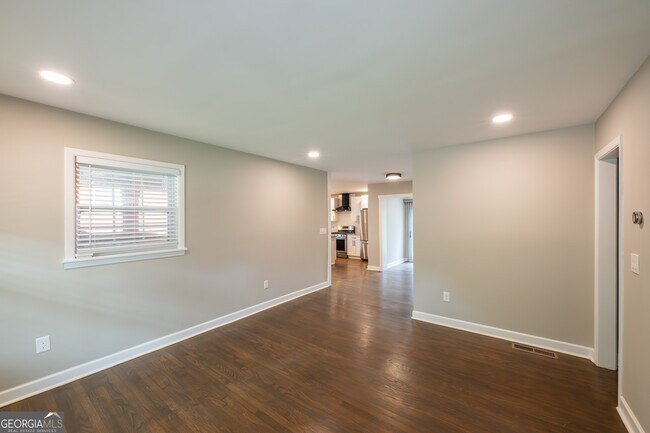 Building Photo - 2131 Bixler Cir