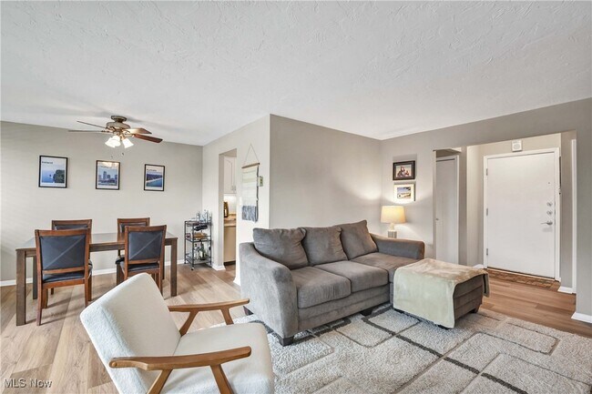 Building Photo - 12900 Lake Ave