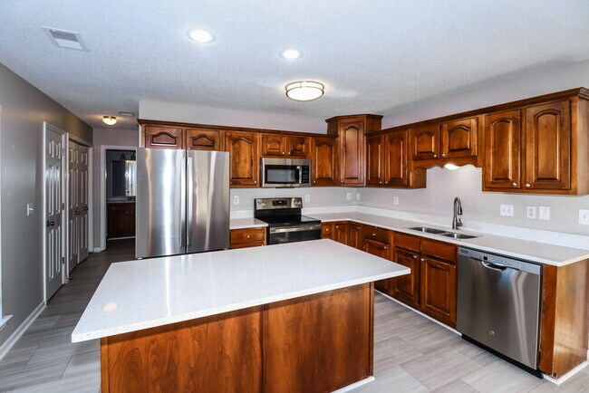 Building Photo - 5452 Belle Ridge Dr