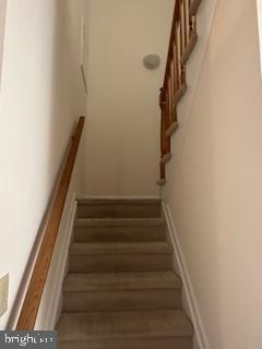 Building Photo - 15 Fountayne Ct