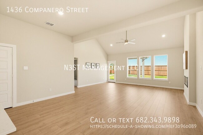 Building Photo - 1436 Companero St