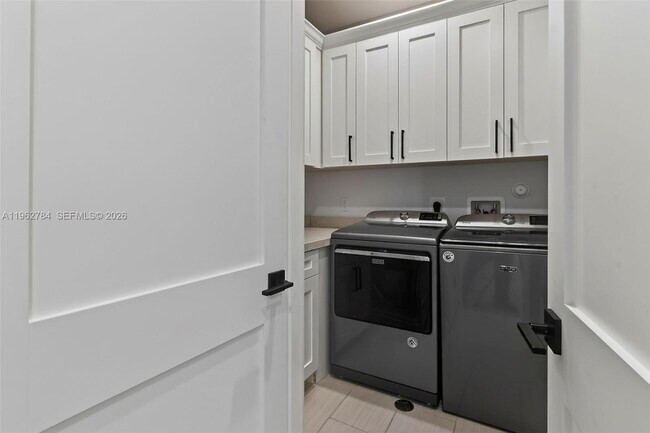 Building Photo - 620 Inlet Waters Cir