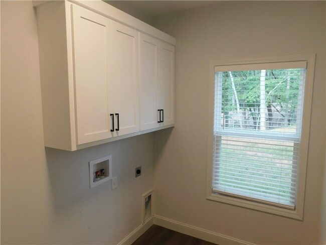 Building Photo - 310 Harmony Dr